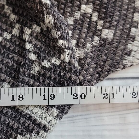 Xhilaration open front cardigan grey Aztec print Women's Size S - Picture 11 of 12